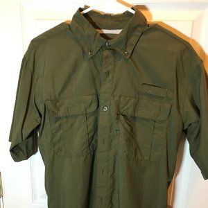 COPY - Men's Magellan Fish Gear Button Up Shirt.  Size xs